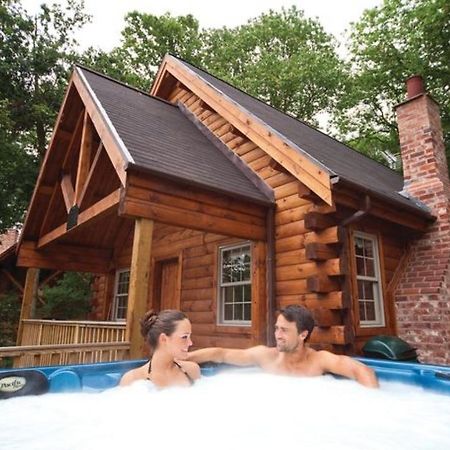 Redbrick Lodges Clipstone エクステリア 写真
