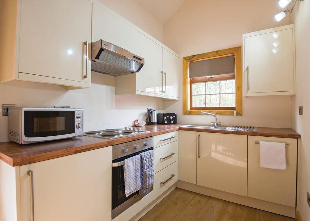 Redbrick Lodges Clipstone エクステリア 写真